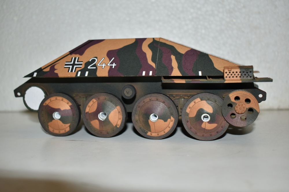 Jagdpanzer 38(t) Hetzer (Plná velikost v novém okně) Jagdpanzer 38(t) Hetzer