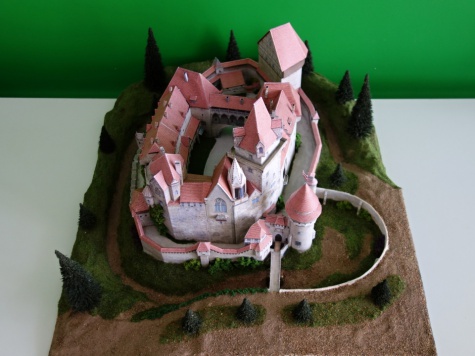 Hrad Kreuzenstein Hrad Kreuzenstein