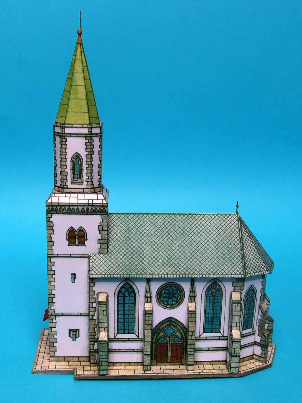 KOSTOL (Plná velikost v novém okně) KOSTOL