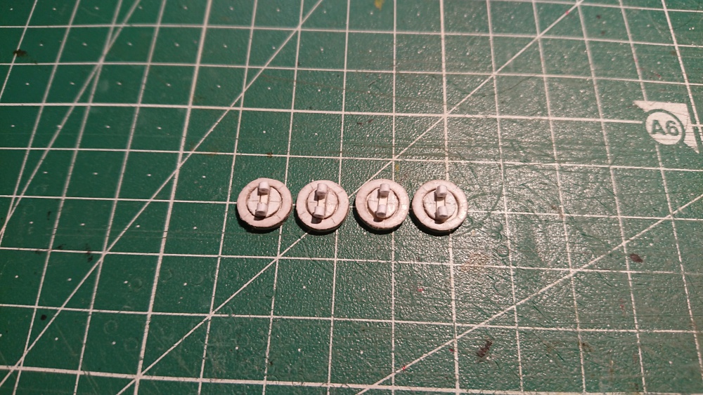 352302