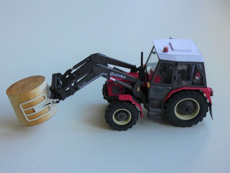 Zetor 7745 s �eln�m naklada�em Quicke