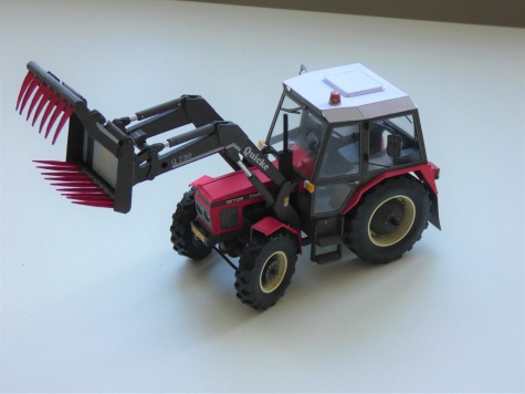 Zetor 7745 s �eln�m naklada�em Quicke