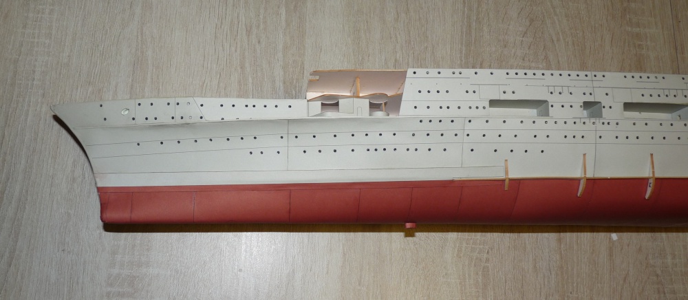 Graf Zeppelin (Plná velikost v novém okně) Graf Zeppelin