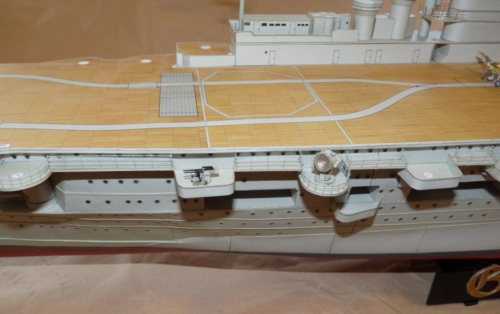 Graf Zeppelin (Plná velikost v novém okně) Graf Zeppelin