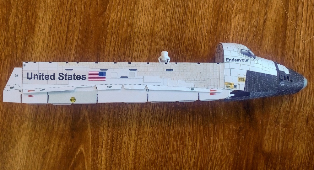 Endeavour (Plná velikost v novém okně) Endeavour
