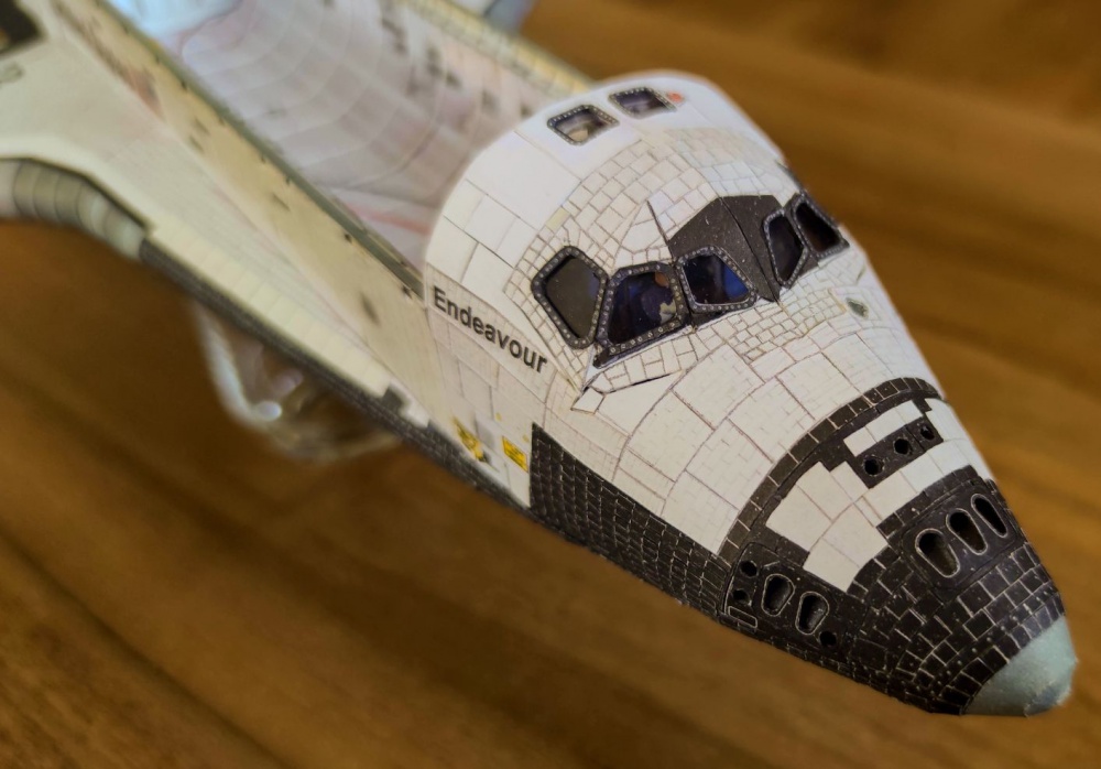 Endeavour (Plná velikost v novém okně) Endeavour