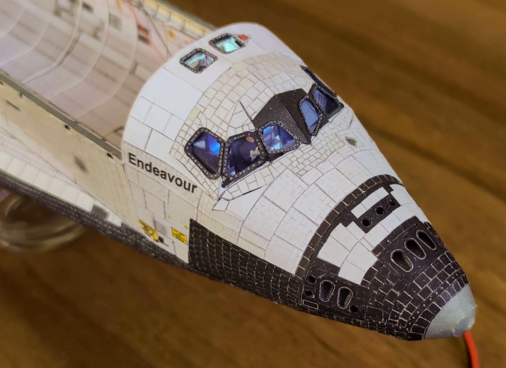 Endeavour (Plná velikost v novém okně) Endeavour