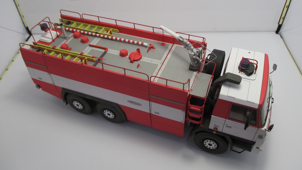 368740