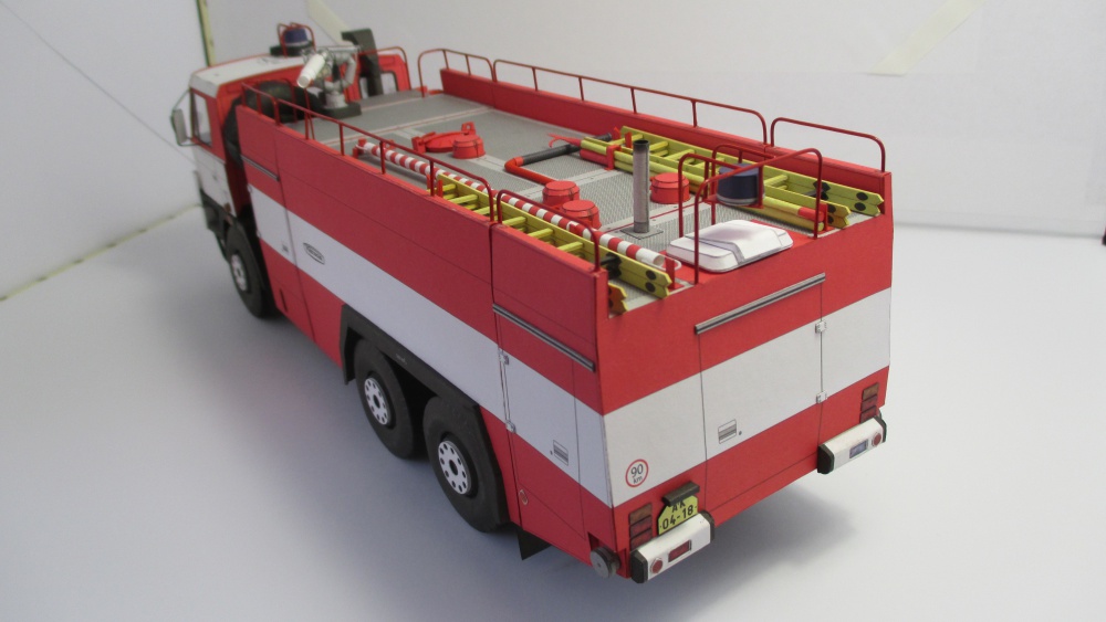 368744