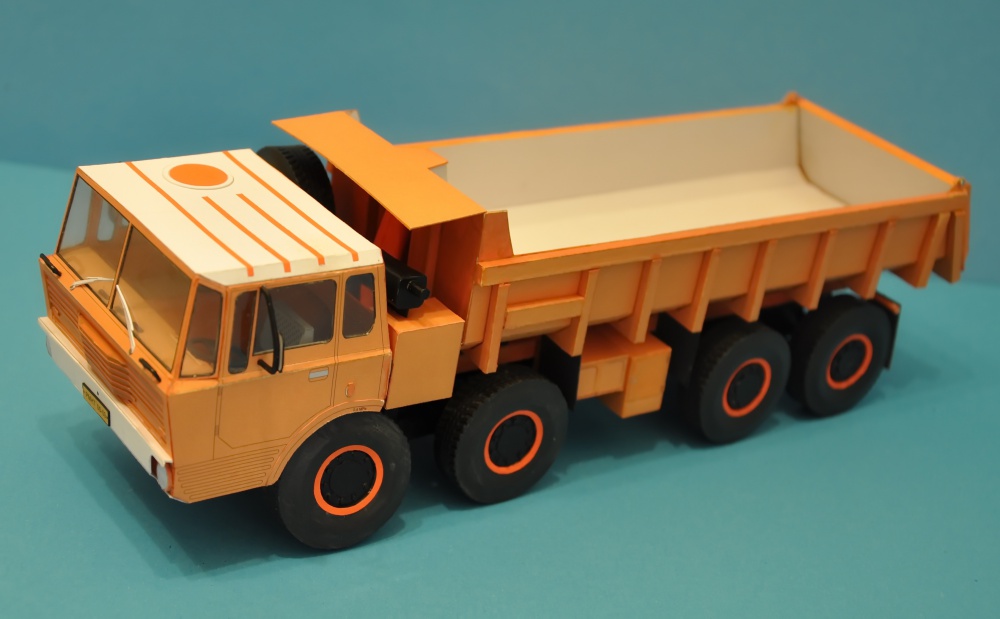 TATRA 813 8x8 S1 / Drtikol (Plná velikost v novém okně) TATRA 813 8x8 S1 / Drtikol
