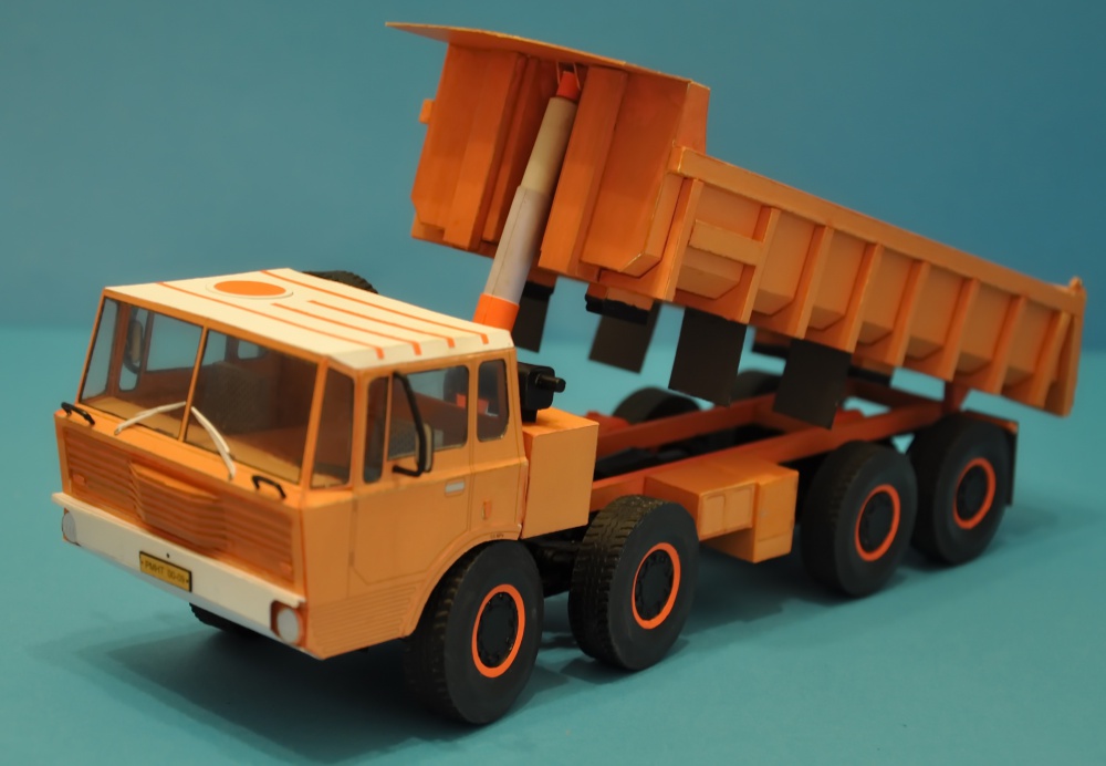 TATRA 813 8x8 S1 / Drtikol (Plná velikost v novém okně) TATRA 813 8x8 S1 / Drtikol