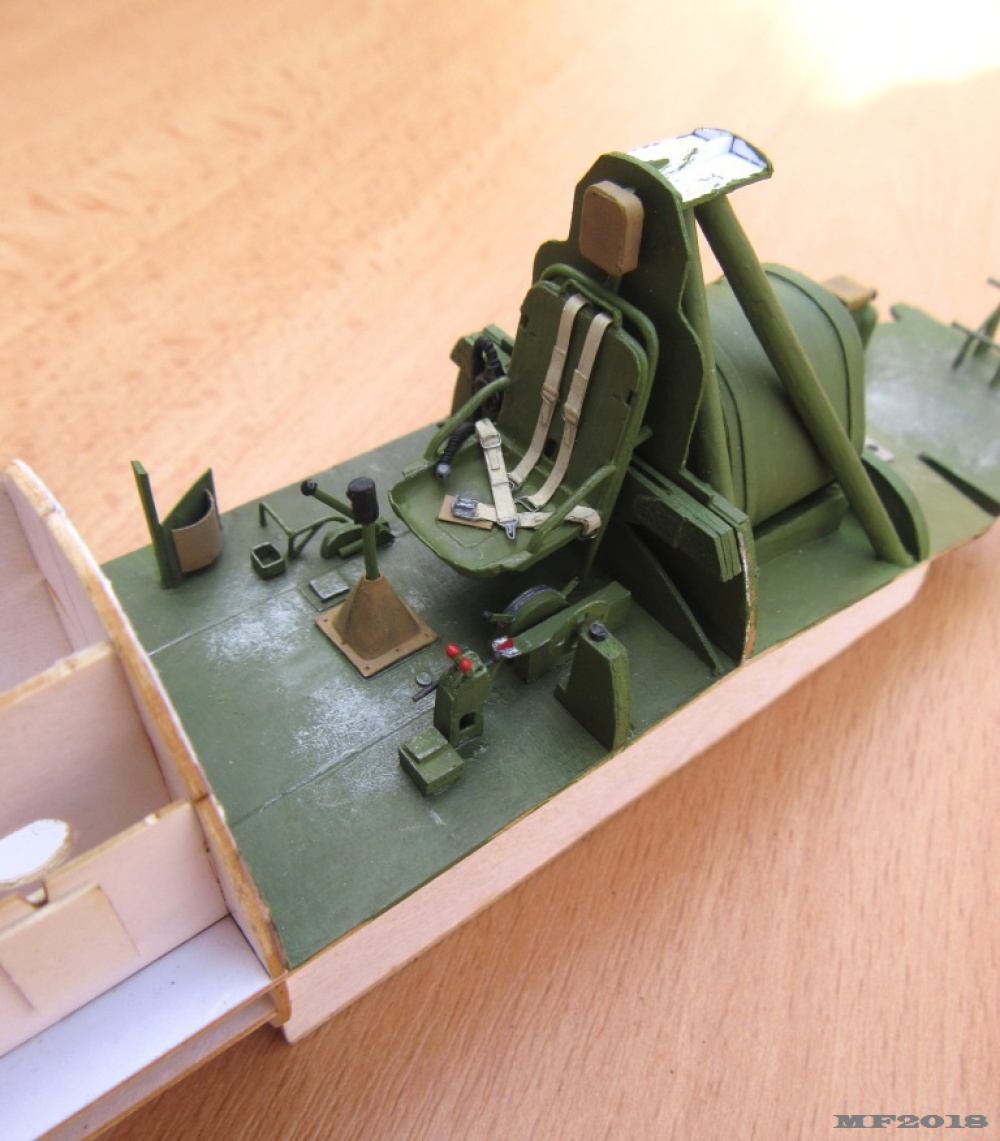 Curtis SB2C-4 Helldiver (Plná velikost v novém okně) Curtis SB2C-4 Helldiver