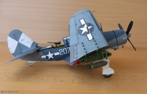 Curtis SB2C-4 Helldiver Curtis SB2C-4 Helldiver
