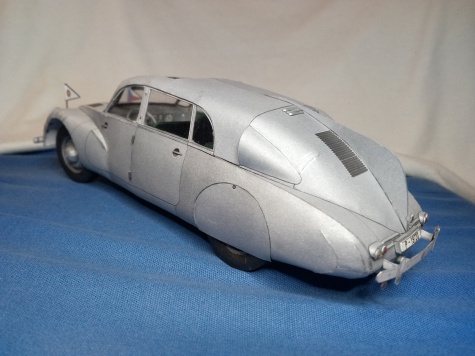 Tatra 87