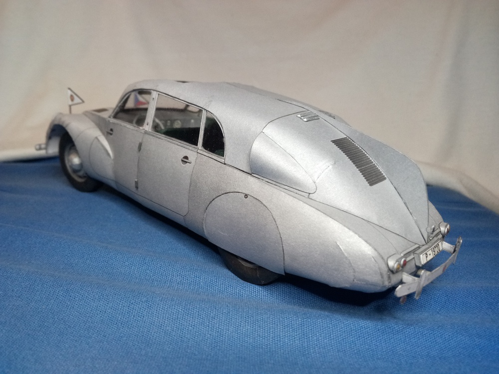 Tatra 87