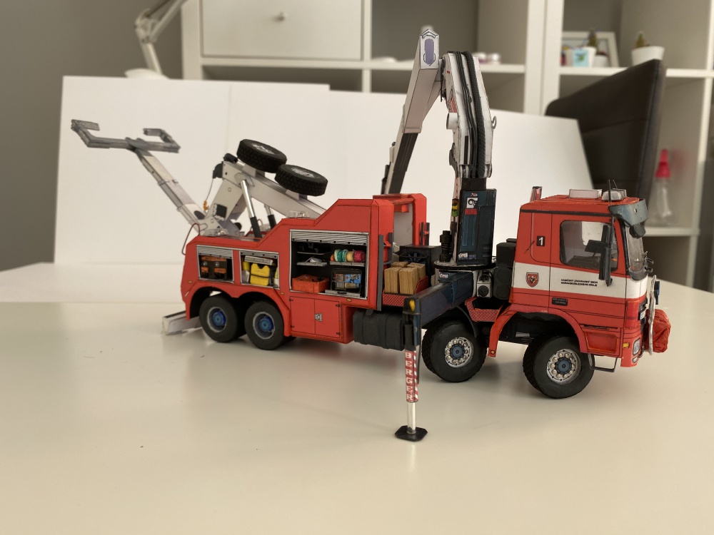355025