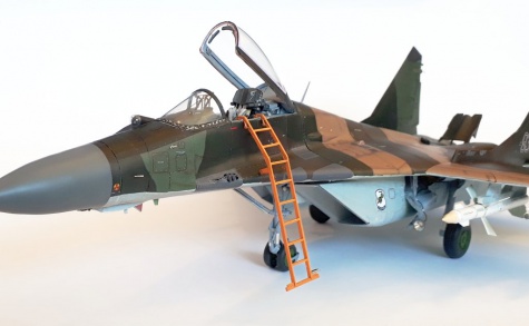 MiG-29A 1/33 Halinski + recolor