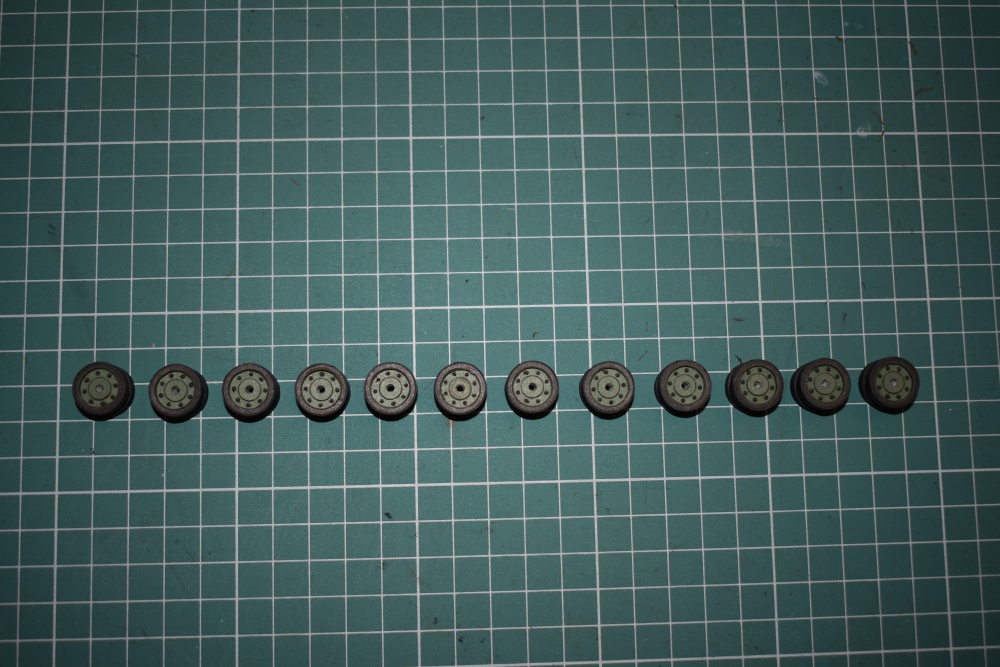 367131
