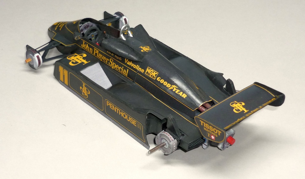 Lotus 91 - Elio DeAngelis - GP Rakouska 1982 (Plná velikost v novém okně) Lotus 91 - Elio DeAngelis - GP Rakouska 1982