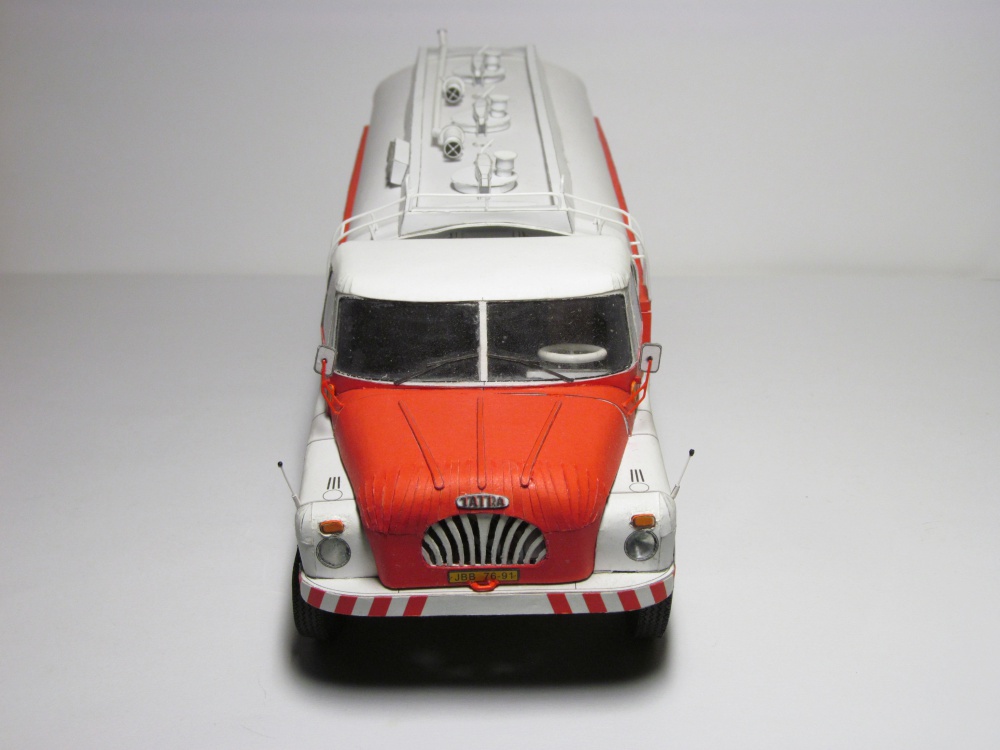 Tatra 138 C-12 (Plná velikost v novém okně) Tatra 138 C-12
