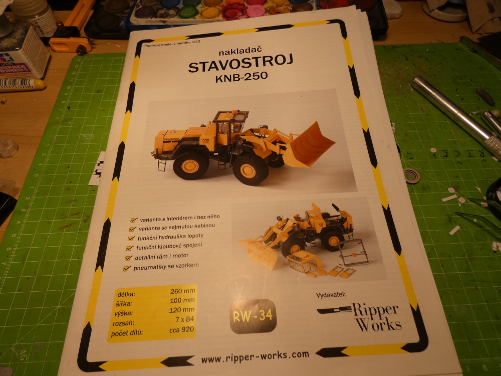 Nakladač Stavostroj KNB-250 (Plná velikost v novém okně) Nakladač Stavostroj KNB-250