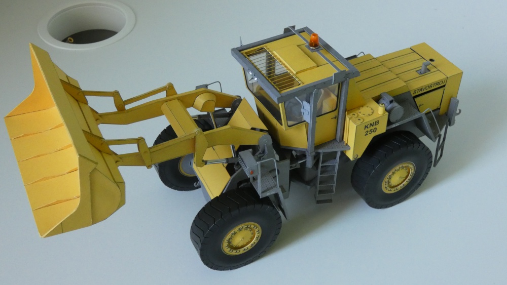 Naklada� Stavostroj KNB-250