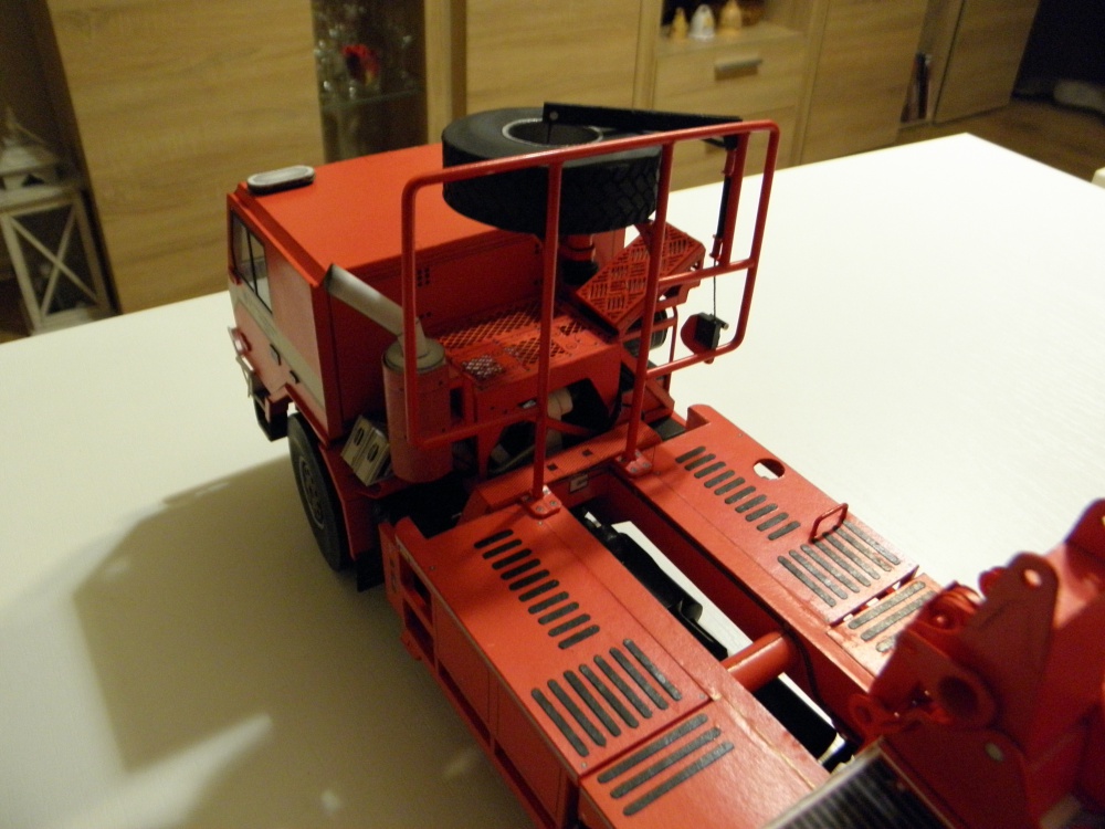 361748