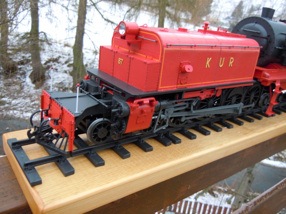 392204