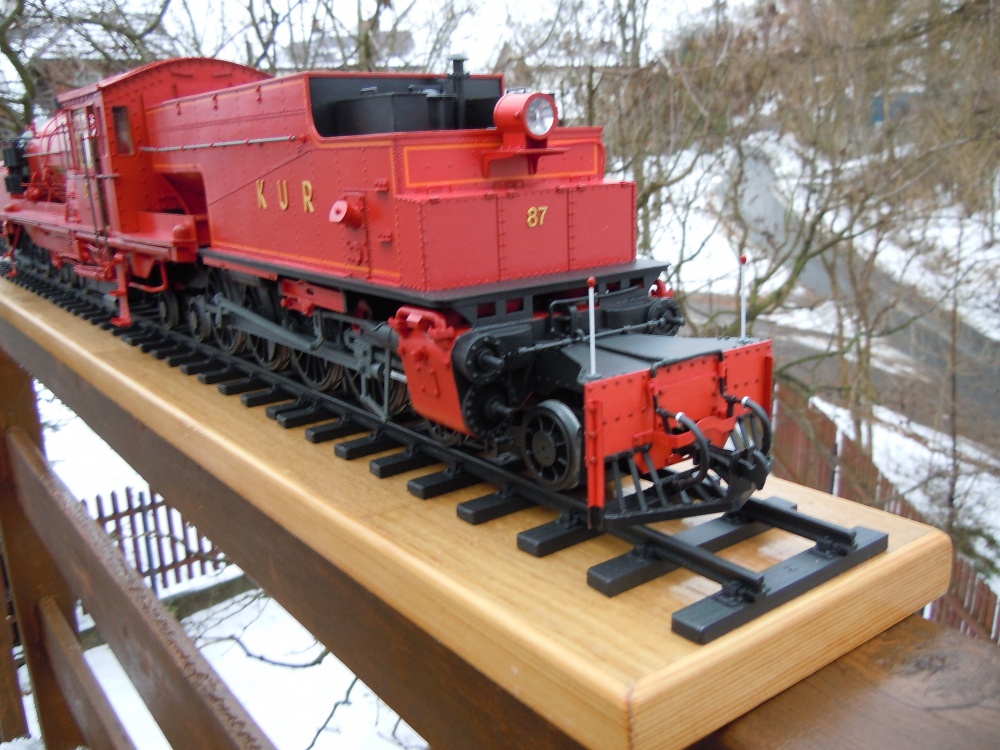 392216