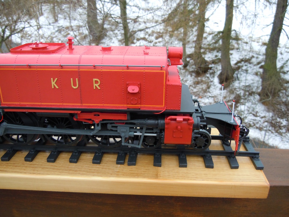392228