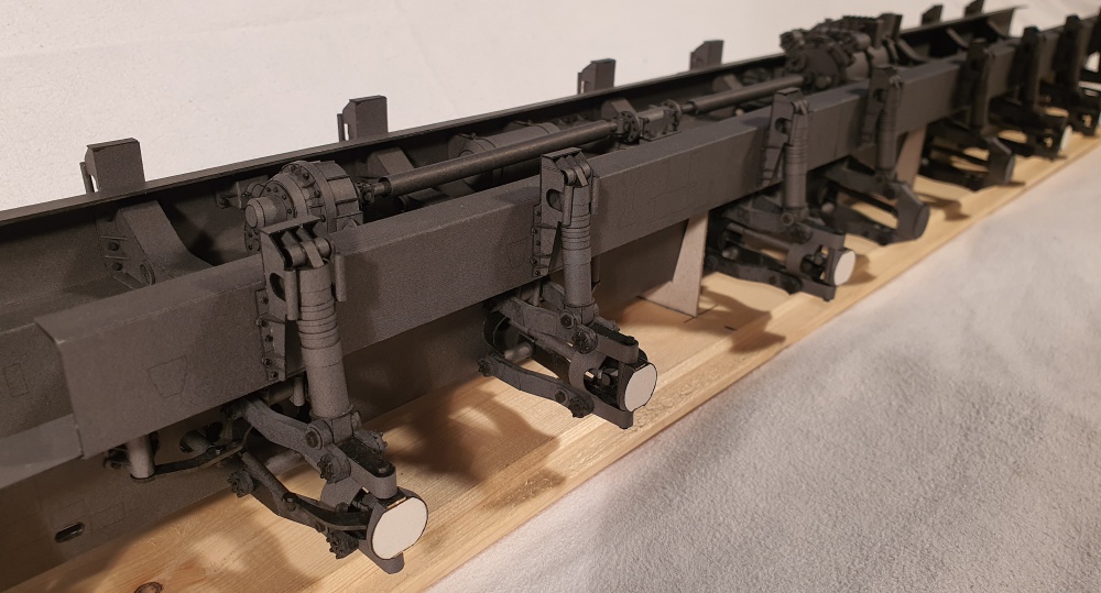 372809