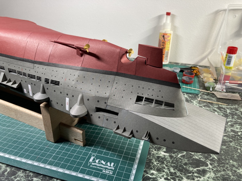 391743