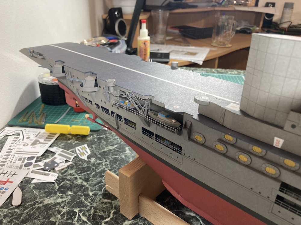 Ark Royal (Plná velikost v novém okně) Ark Royal
