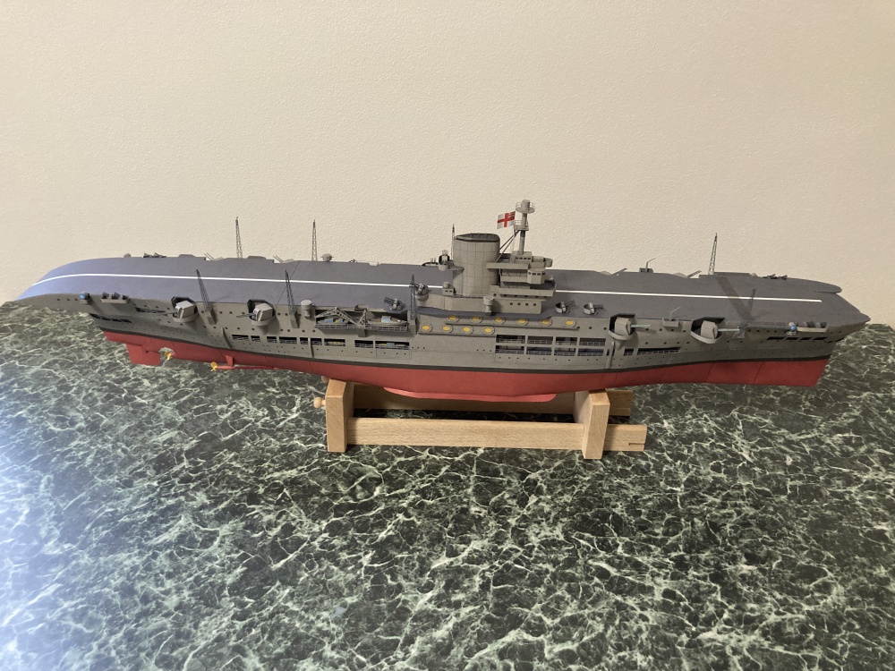 Ark Royal (Plná velikost v novém okně) Ark Royal
