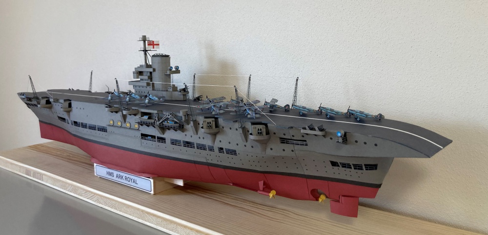 Ark Royal (Plná velikost v novém okně) Ark Royal