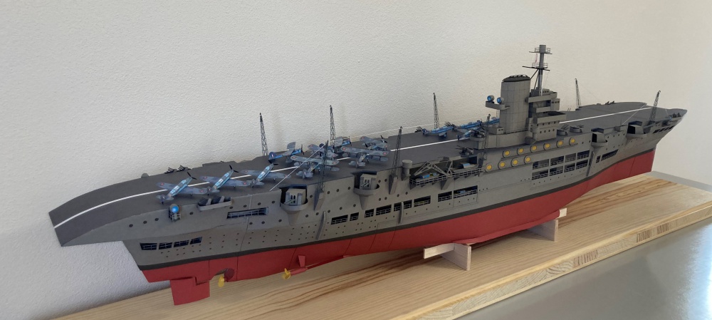 Ark Royal (Plná velikost v novém okně) Ark Royal