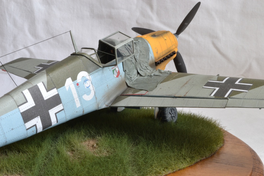 Messerschmitt Bf 109E-4 (Plná velikost v novém okně) Messerschmitt Bf 109E-4