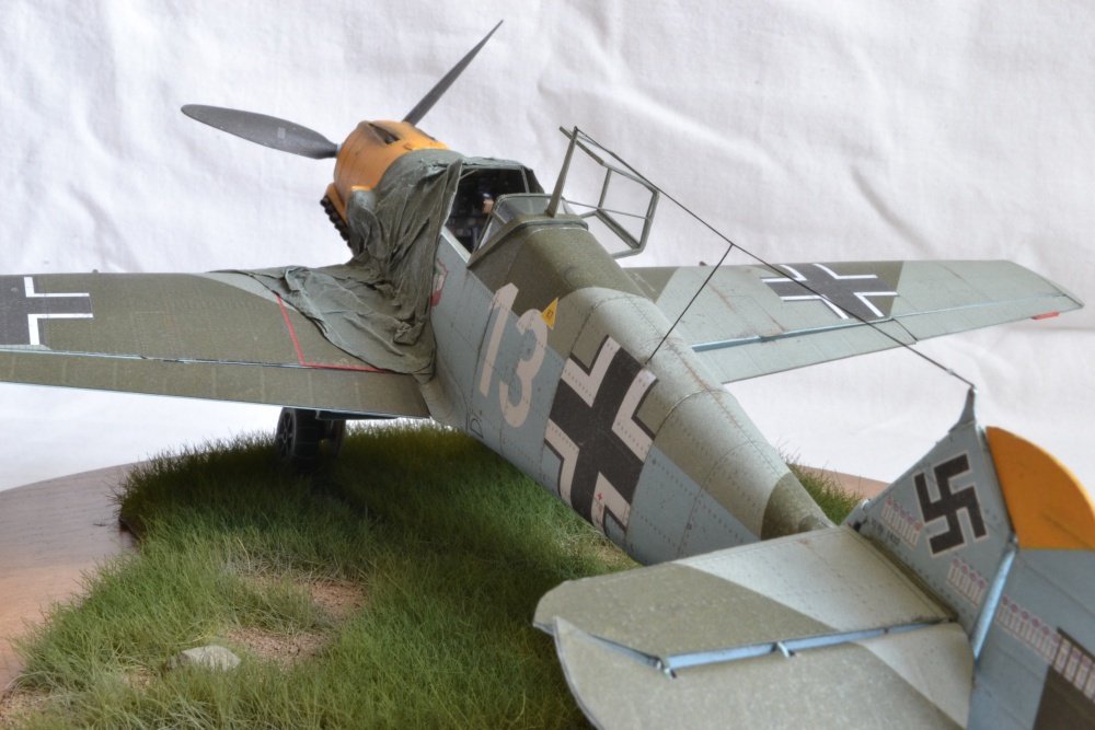 Messerschmitt Bf 109E-4 (Plná velikost v novém okně) Messerschmitt Bf 109E-4