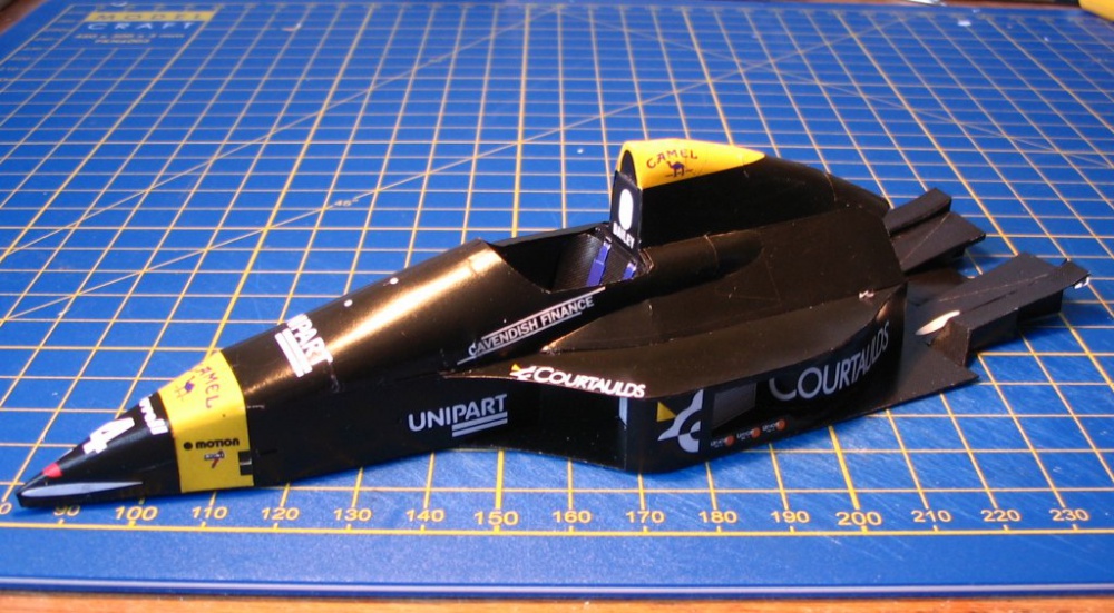Tyrrell 017, Julian Bailey, GP USA 1988 (Plná velikost v novém okně) Tyrrell 017, Julian Bailey, GP USA 1988
