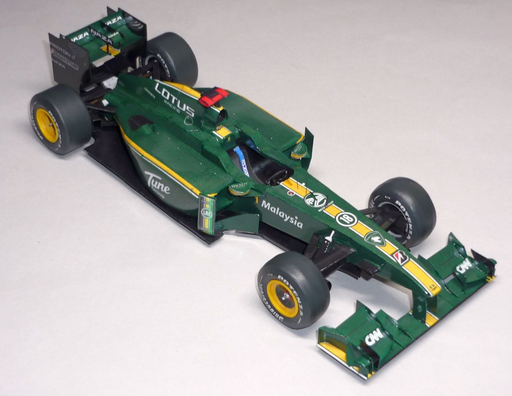 Lotus T127 - Jarno Trulli - GP Bahrainu 2010 (Plná velikost v novém okně) Lotus T127 - Jarno Trulli - GP Bahrainu 2010