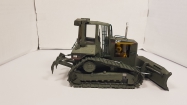 vojensk� dozer Caterpillar D5N XL