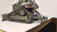 vojensk� dozer Caterpillar D5N XL