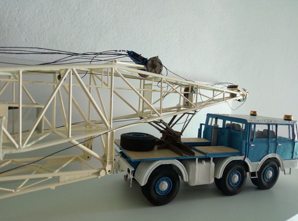 Tatra T813 TP 6x6+MB 88