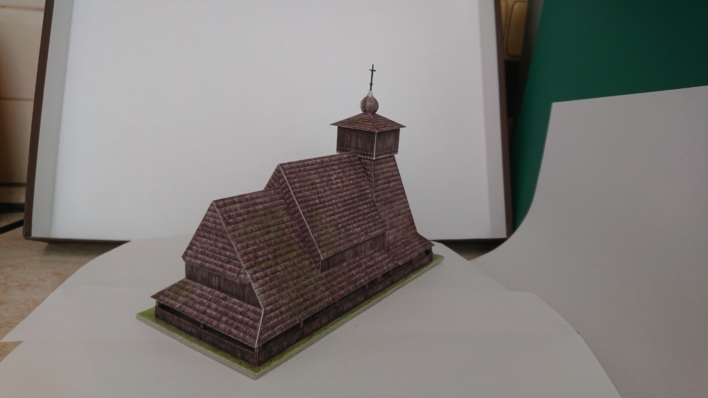 Dřevěný Kostel Božího Těla, Guty (Plná velikost v novém okně) Dřevěný Kostel Božího Těla, Guty