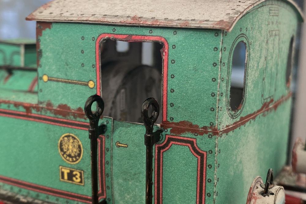 397985