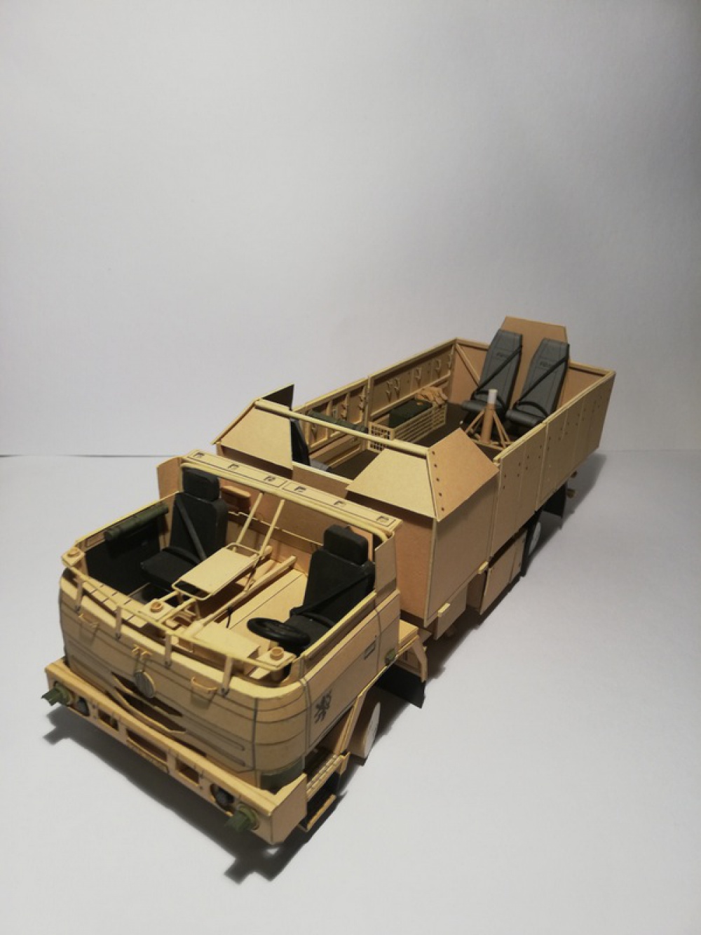 371386