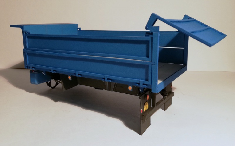 372402