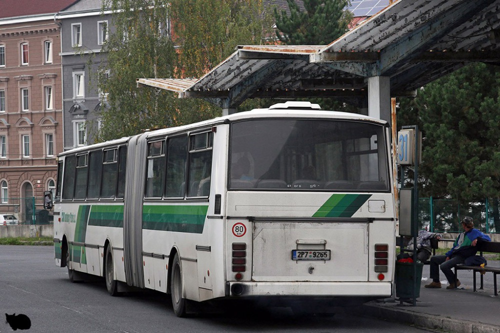362983