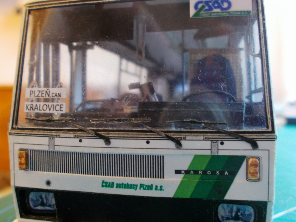 373700