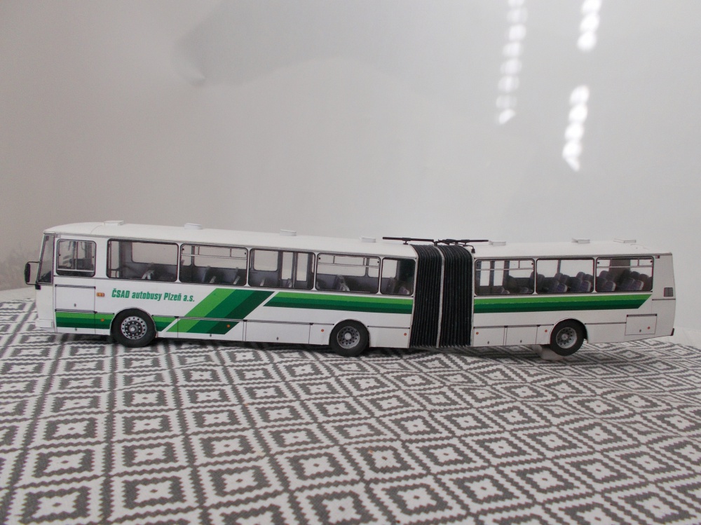 373751